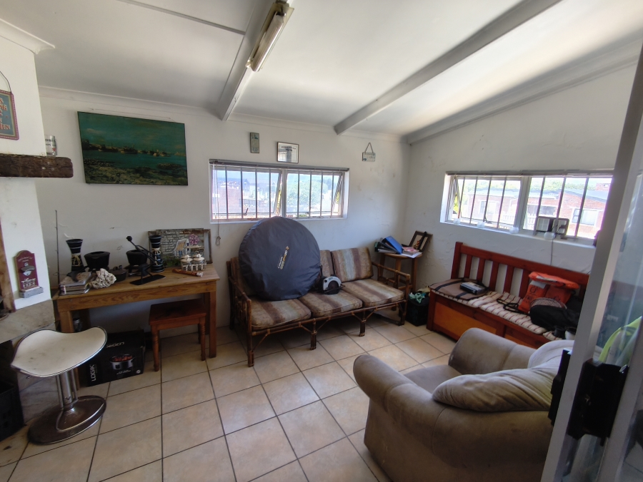 3 Bedroom Property for Sale in De Kelders Western Cape